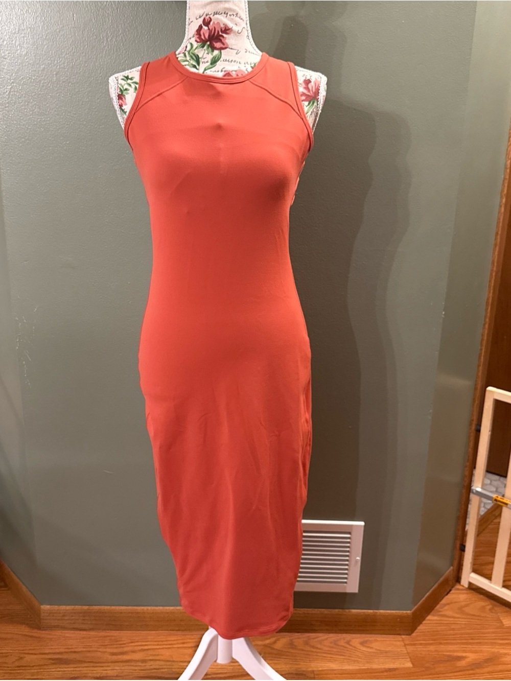 Lululemon picnic play dress brick rose size 6